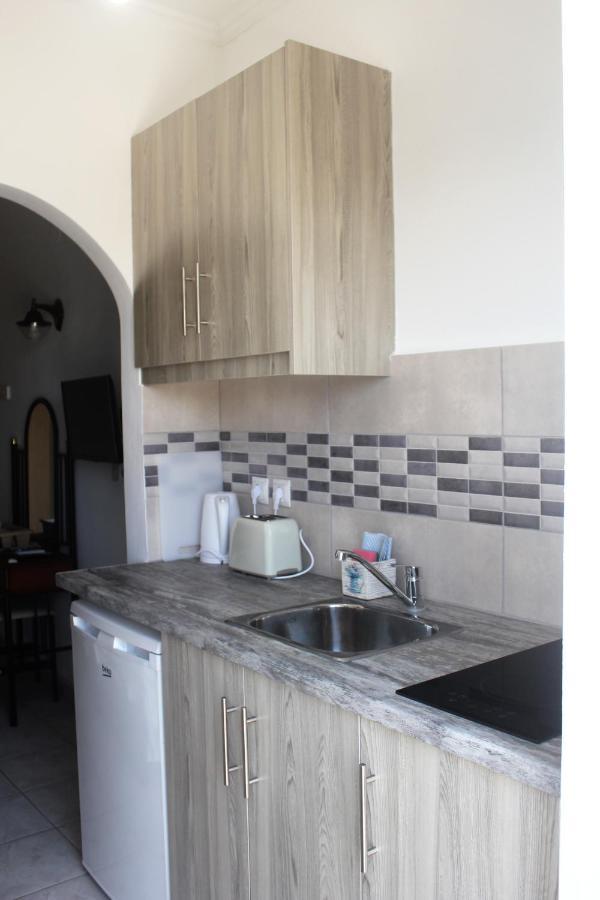 Rodis Studios Tsilivi  Luaran gambar