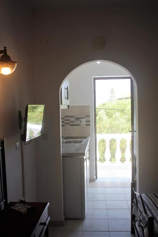 Rodis Studios Tsilivi  Luaran gambar