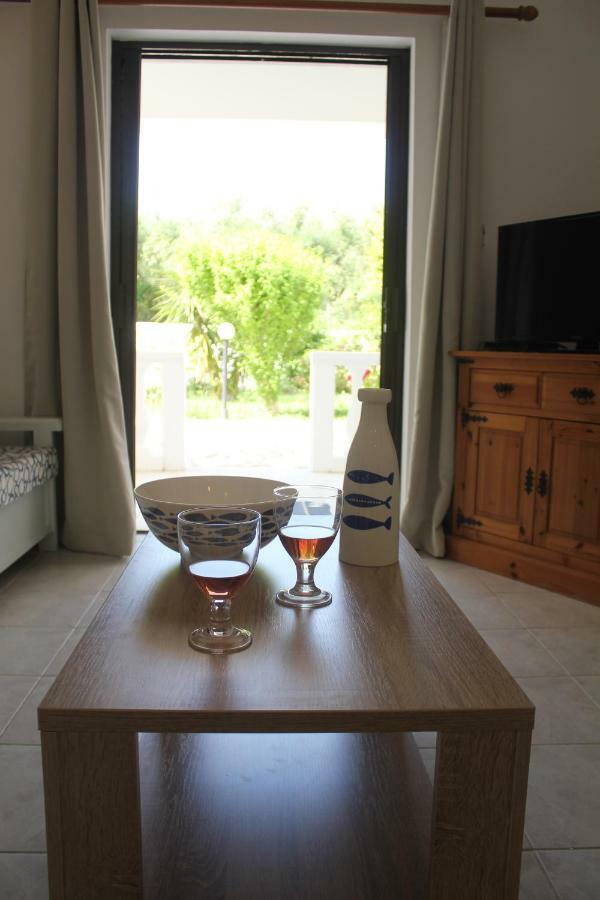 Rodis Studios Tsilivi  Luaran gambar
