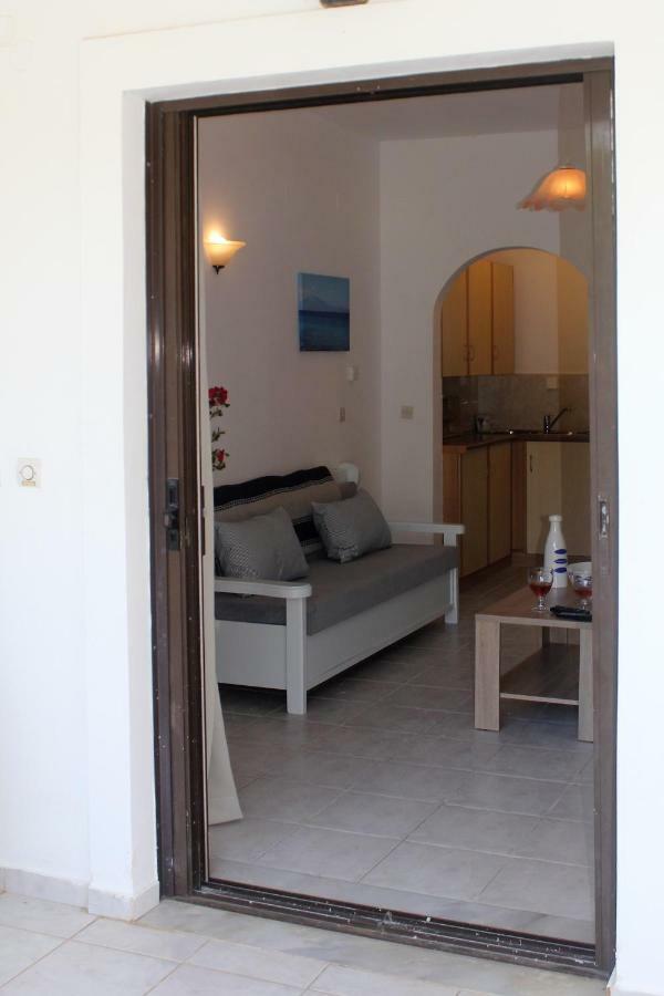 Rodis Studios Tsilivi  Luaran gambar